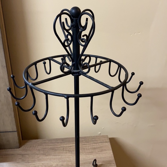 Jewelry holder - Picture 2 of 3